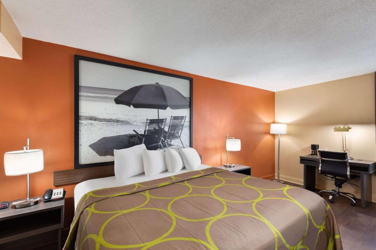 Super 8 By Wyndham Myrtle Beach/Market Common Area Zewnętrze zdjęcie
